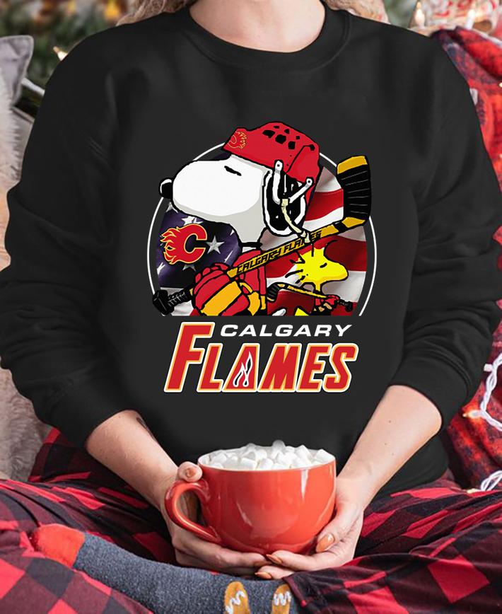 Calgary Flames Ice Hockey Snoopy and Woodstoc t-shirt sweatshirt