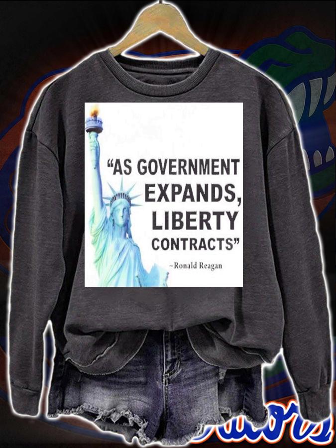 Ronald Reagan As Government Expands Liberty Contracts Shirt t-shirt