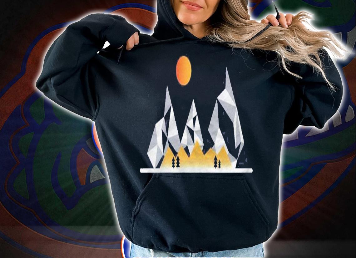 Cool Geometric Mountain Design Hiking Camping Shirt