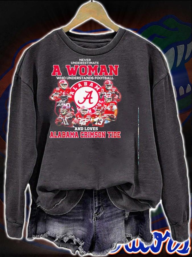 Never Underestimate A Woman Who Understands Football And Loves Alabama Crimson Tide Shirt.Jpg